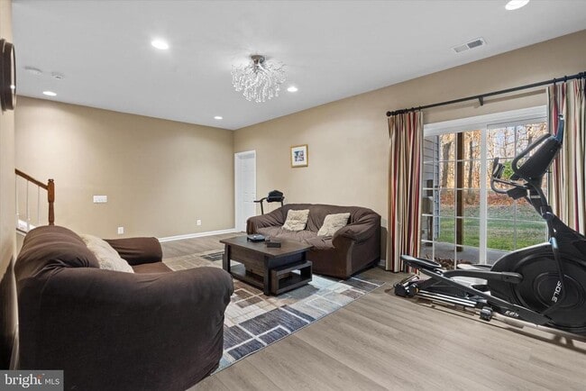 Building Photo - 42770 Keiller Terrace