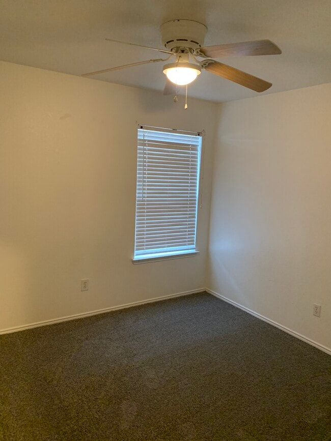 Building Photo - 4838 Orchard Ridge Dr