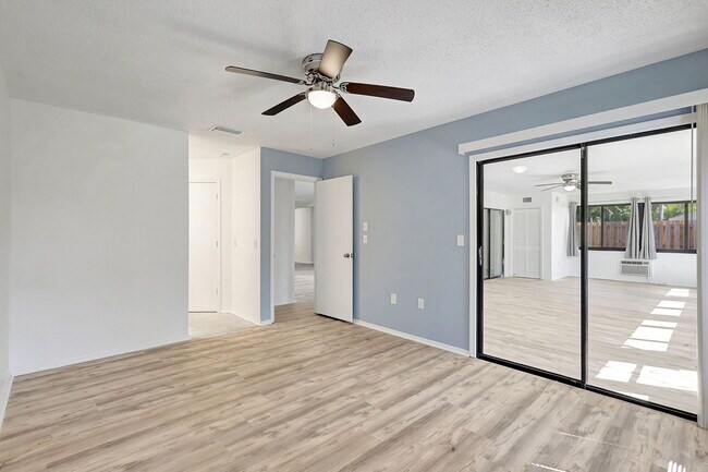 Building Photo - 107 Parkside Colony Dr