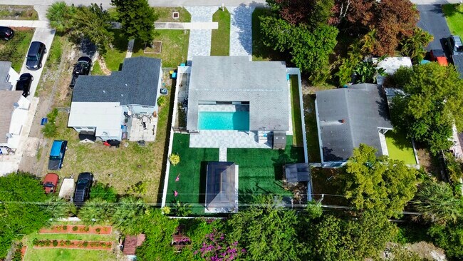 Building Photo - 210 Ocean Pkwy