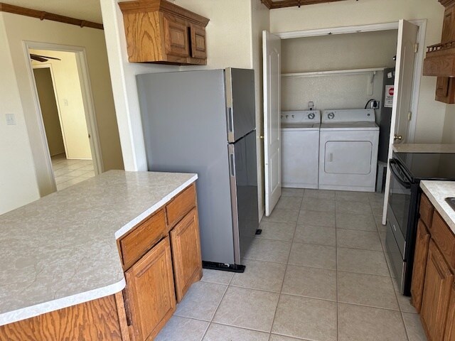 Building Photo - 717 W Bronze Dr