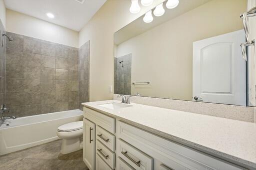 Building Photo - 8632 Escue St