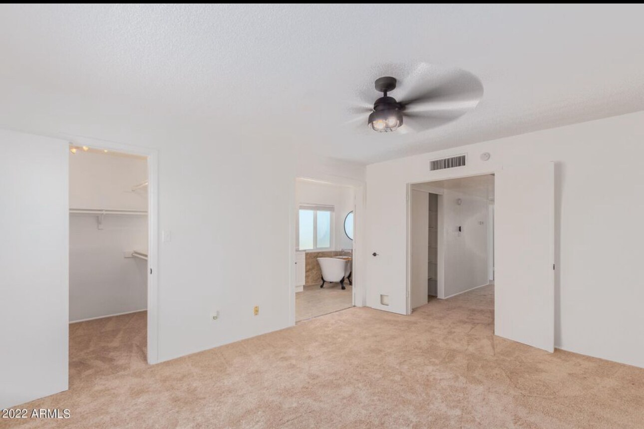 Building Photo - 6440 S 16th Way
