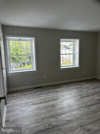 Building Photo - 610 Denton Cir