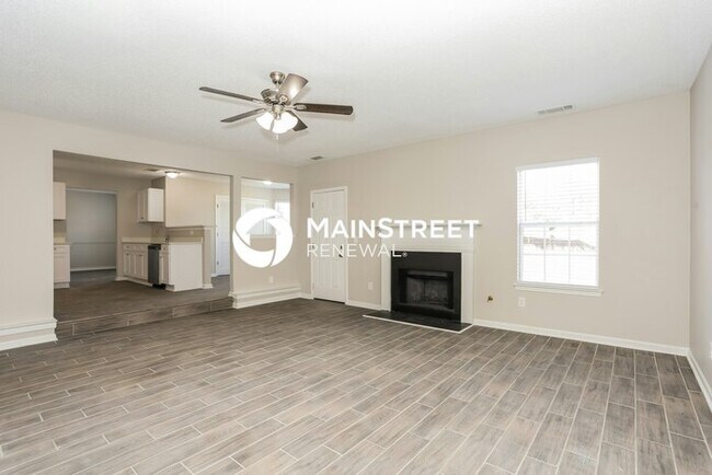 Building Photo - 4 Bedroom Pet-Friendly Home in COVINGTON, ...