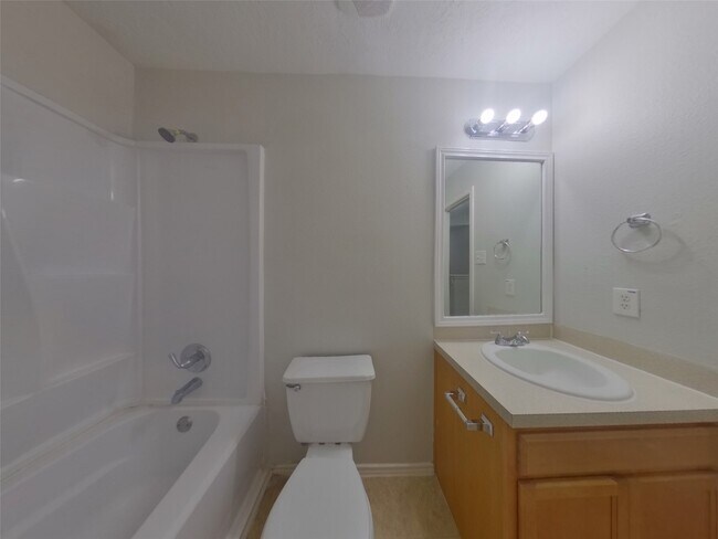 Building Photo - 21607 Fossil Trails Dr