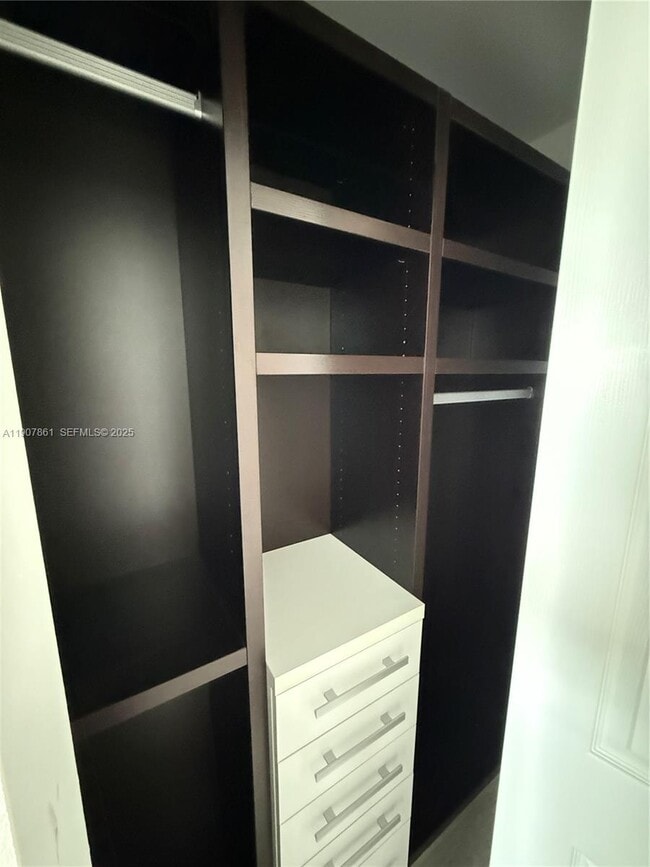 Building Photo - 140 S Dixie Hwy