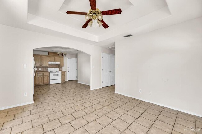 Building Photo - 12 Agua Fina Ave