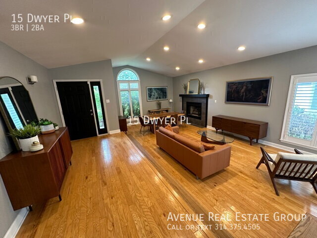 Building Photo - 15 Dwyer Pl