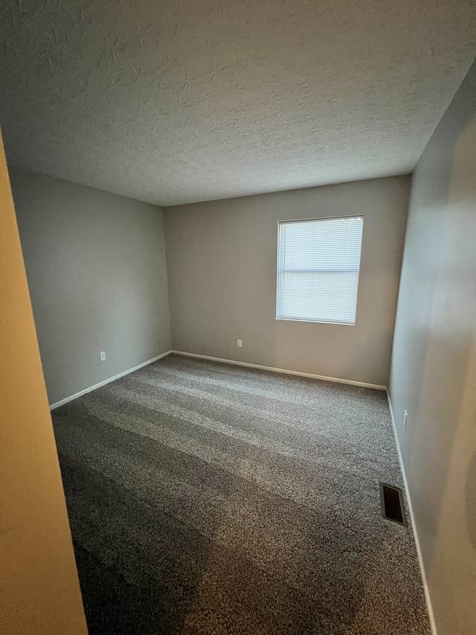 Building Photo - 3909 Heatherglen Dr