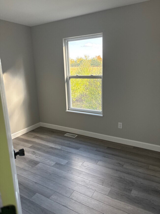 Building Photo - 140 Autumn Oaks Dr