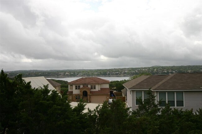 Building Photo - 332 Southwind Rd