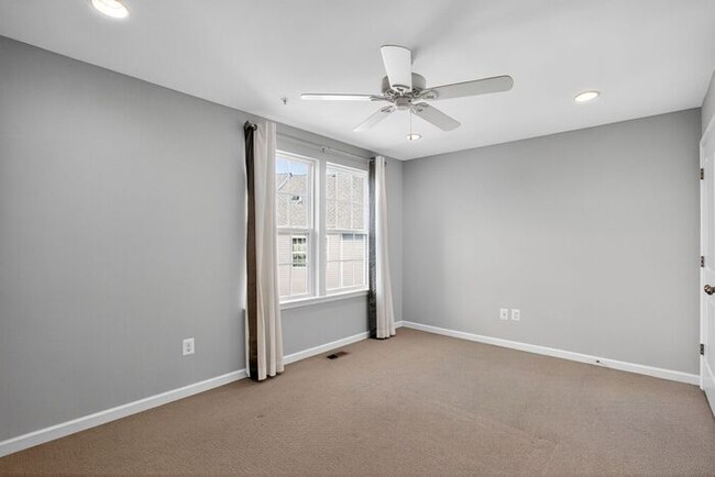Building Photo - 23213 Ambrosia Ln