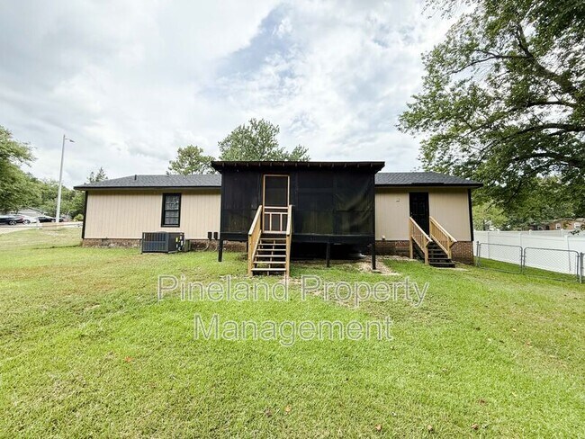 Building Photo - 518 Suffolk Ct