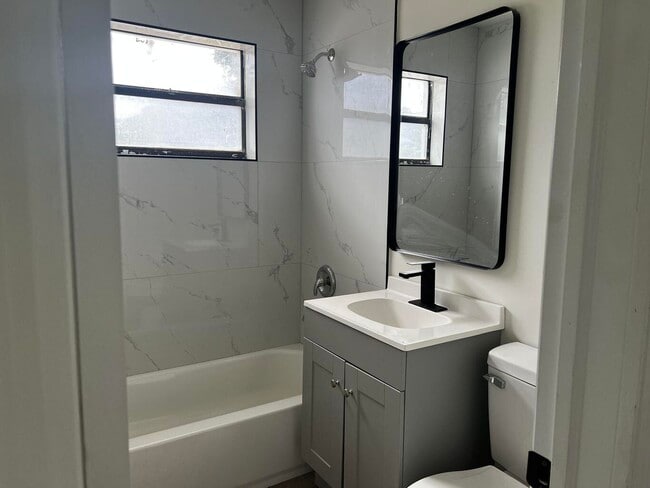 Building Photo - 1197 W 35th St