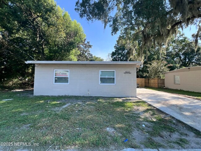 Primary Photo - 4022 Emerson St
