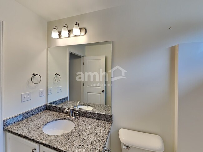 Building Photo - 5079 Trailwater Dr