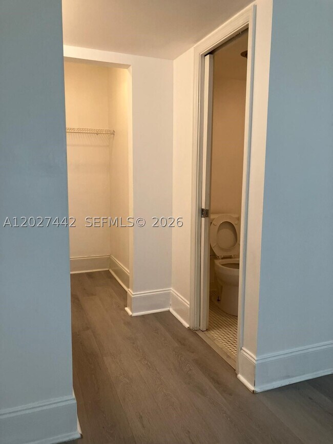 Building Photo - 2803 N Course Dr