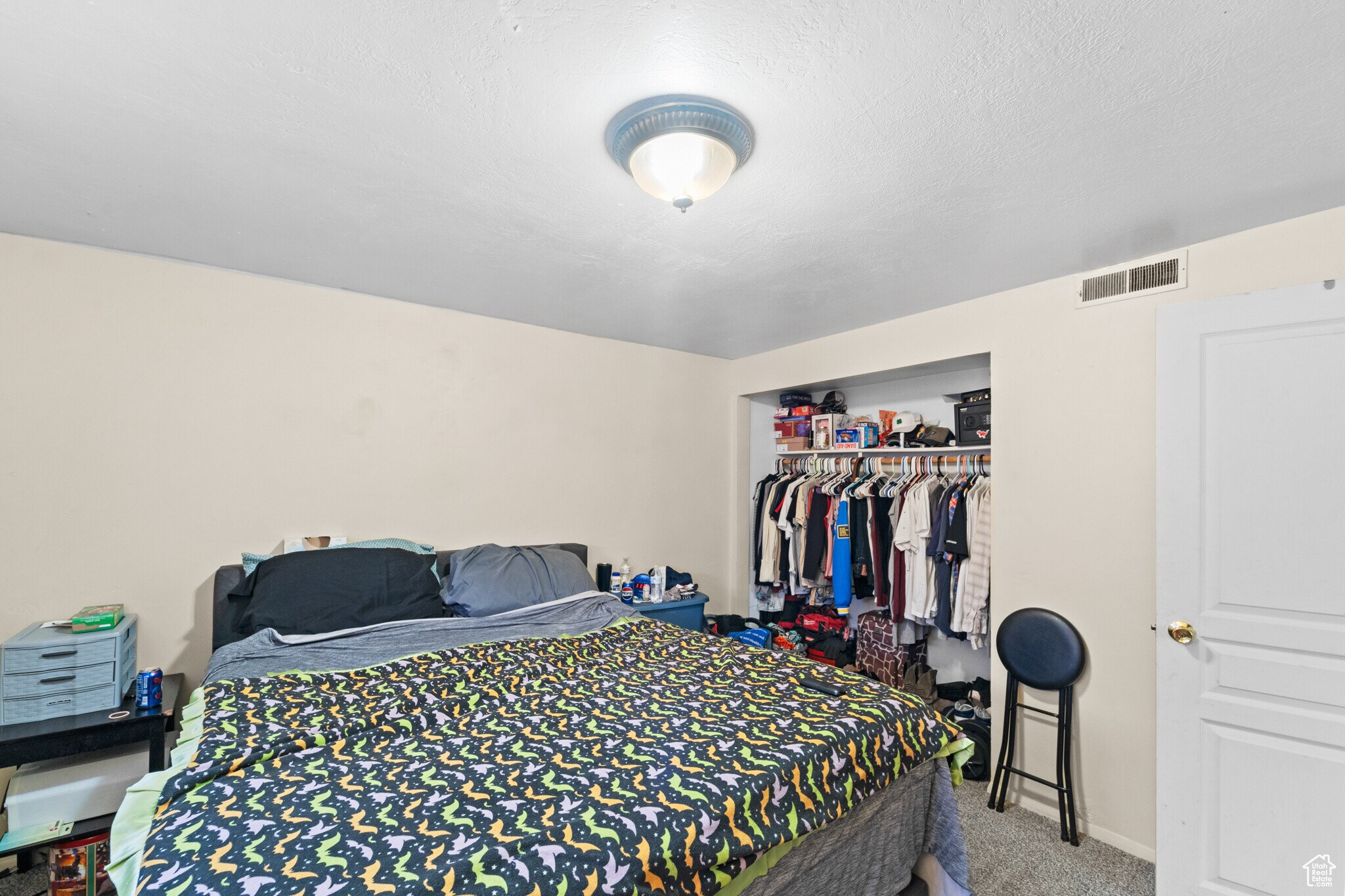 Building Photo - 2324 Quincy Ave