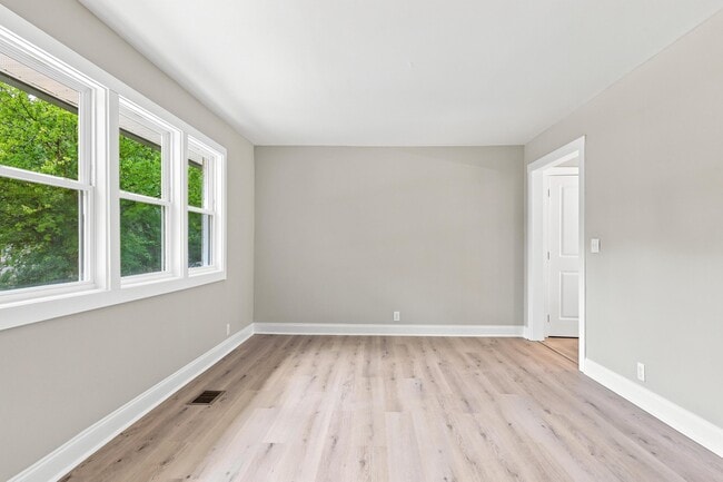 Building Photo - 508 Hiawatha Cir