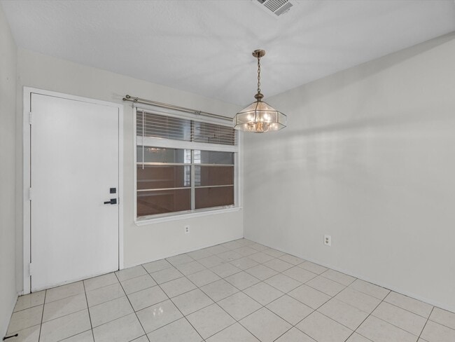 Building Photo - 7234 Lost Fable Ln
