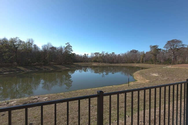 Building Photo - Brand New Build Never Lived In