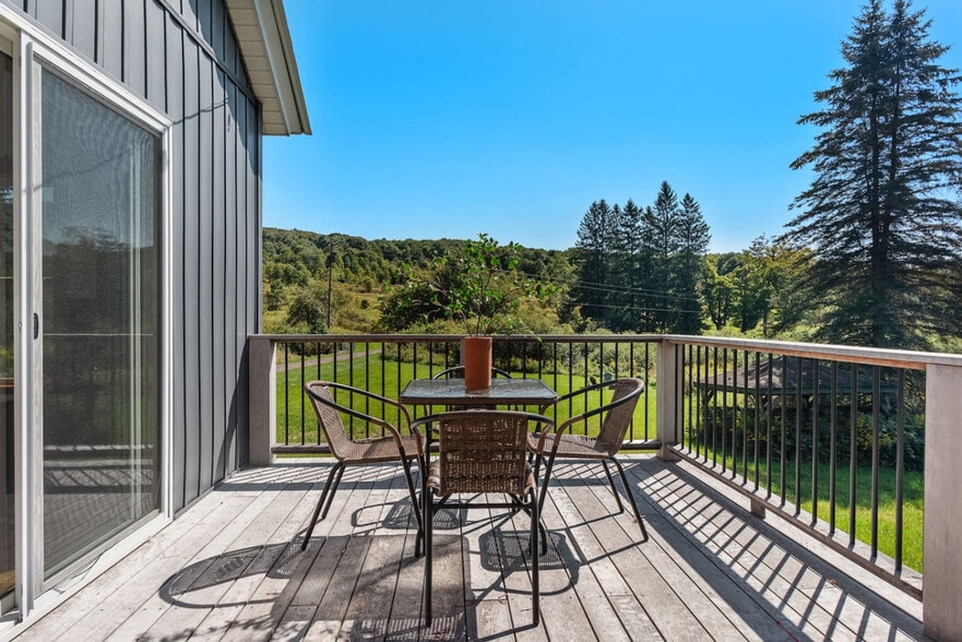 Building Photo - 2697 Chambers Hollow Rd