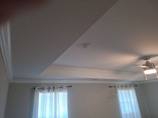 Building Photo - Beautiful Five Bedroom Home Located in Northeast Columbia!