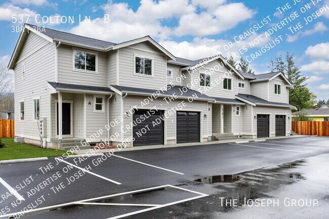 Building Photo - 537 Colton Ln