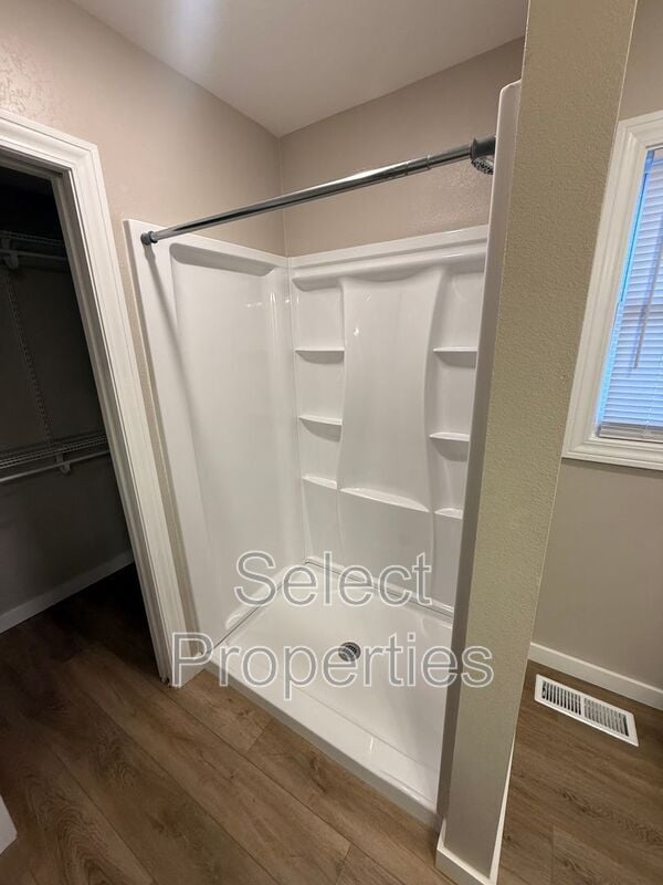 Building Photo - 2303 Circle