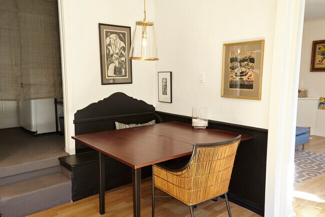 Dining Area - 2278 Silver Ridge Ave