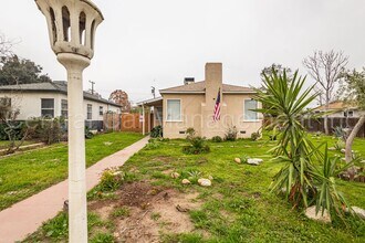 Building Photo - 2 Bedroom/1 Bath Home - $1795 Per Month!