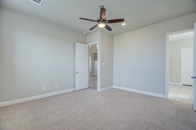 Building Photo - 6015 Marsh Lk Ct