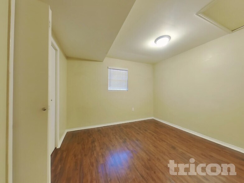 Building Photo - 5536 Dunson Dr