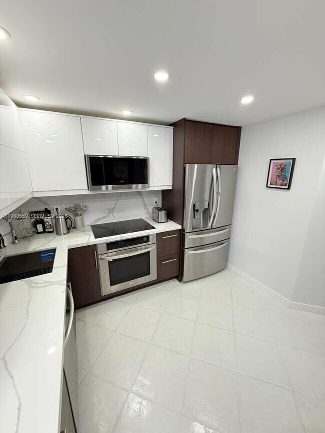 Building Photo - 2750 NE 183rd St