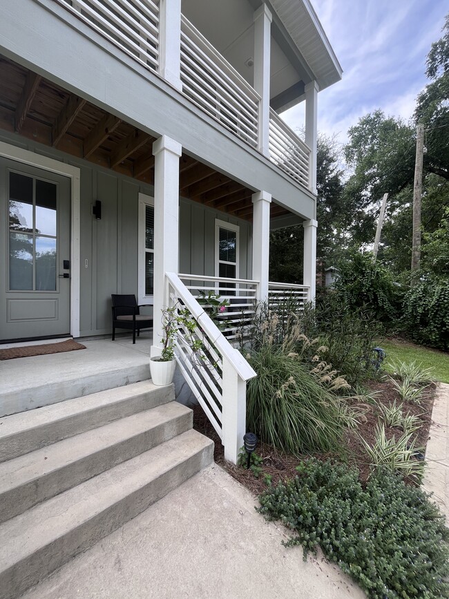 Building Photo - 9993 Oak Haven Rd