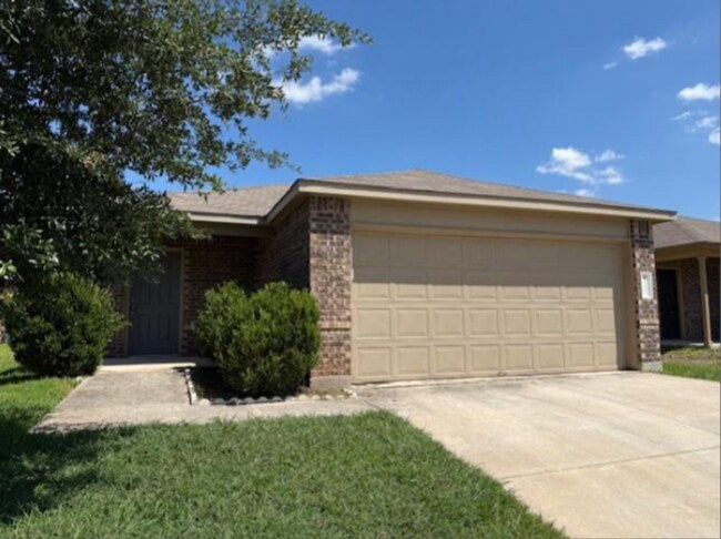Building Photo - 5717 Levenwood Ln