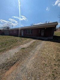 Building Photo - 3BD/1.5BA Duplex in Morganton, NC