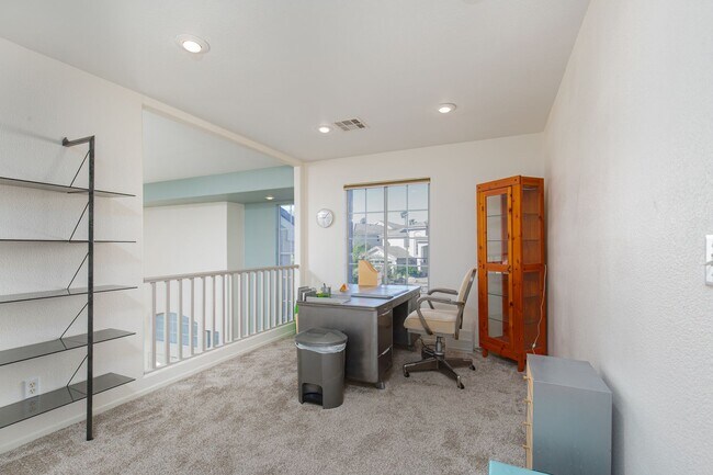 Building Photo - Fully Furnished Home in Green Valley Ranch – Move-In Ready