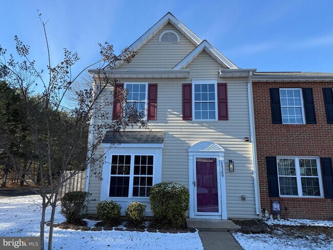 Building Photo - 10500 Boxmeer Ct