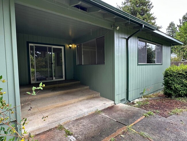 Building Photo - Arcata House ( Half off first month Rent)