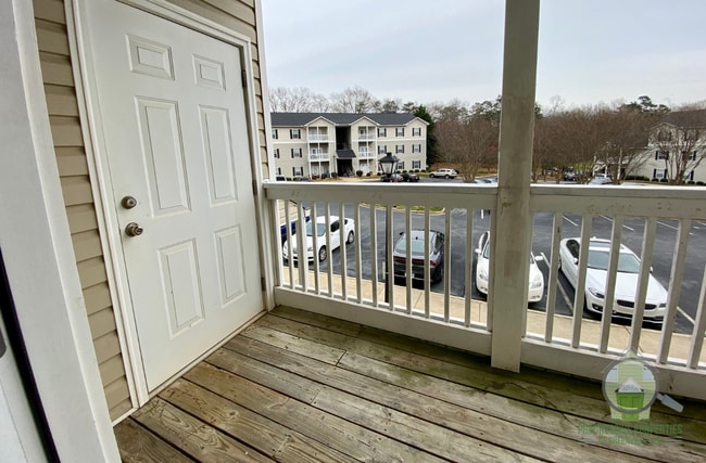 Building Photo - 122 McKenna Cir
