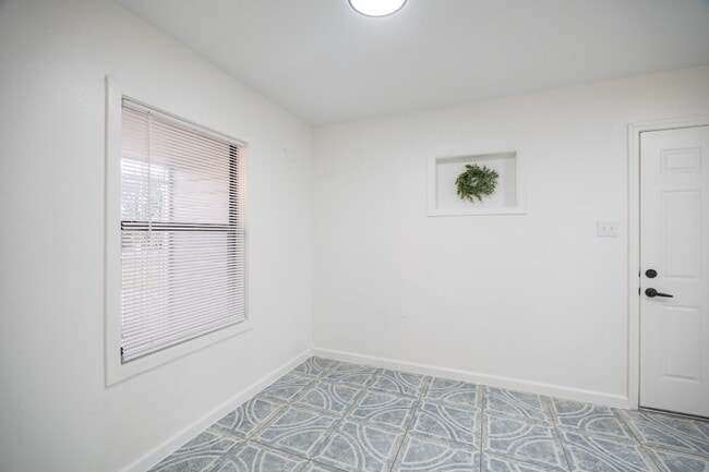 Building Photo - 4901 Richfield Ln