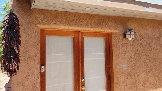 Building Photo - Coming Soon! Old Town Charm! 2 Bedroom Hou...