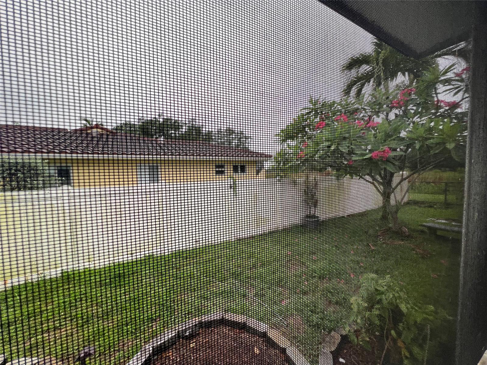 Building Photo - 7400 SW 37th Ct