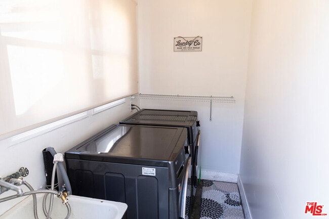 Building Photo - 3986 Hepburn Ave