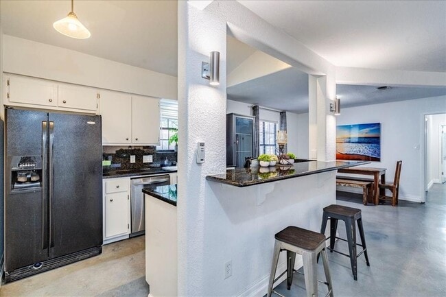 Building Photo - 8518 Fathom Cir