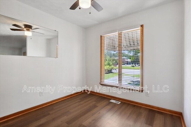 Building Photo - 1405 Todds Ln