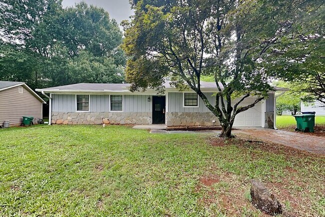 Building Photo - 2093 Drake Ct
