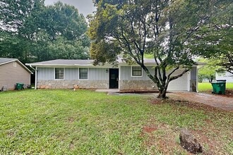 Building Photo - 2093 Drake Ct